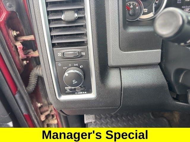 RAM 1500 SLT Crew Cab 4WD 2017