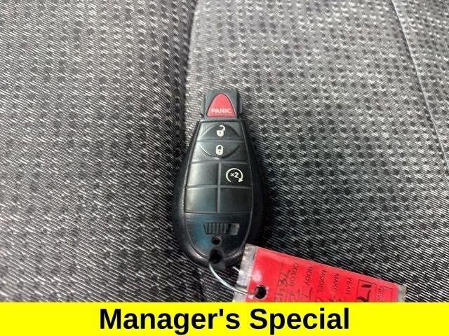 RAM 1500 SLT Crew Cab 4WD 2017