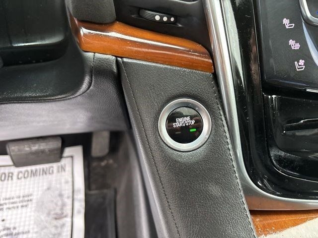 Cadillac Escalade Luxury 4WD 2017