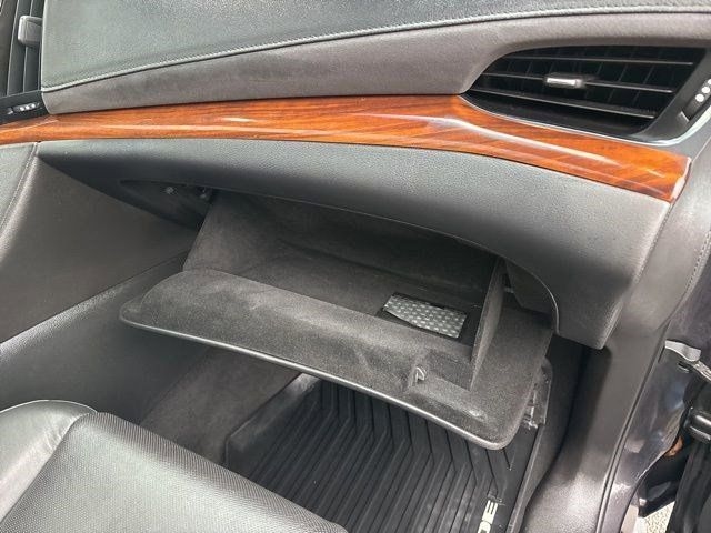 Cadillac Escalade Luxury 4WD 2017