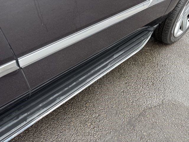 Cadillac Escalade Luxury 4WD 2017