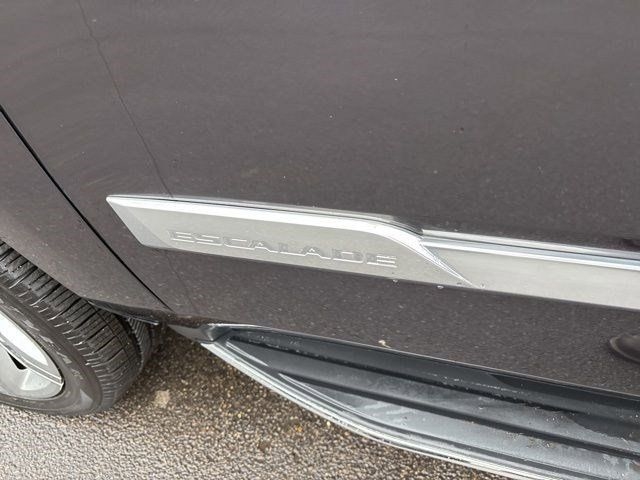 Cadillac Escalade Luxury 4WD 2017