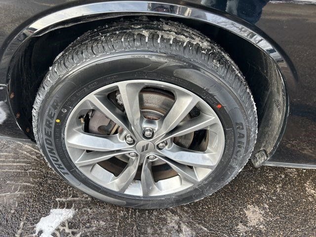 Dodge Challenger SXT AWD 2021