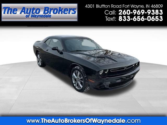 Dodge Challenger SXT AWD 2021