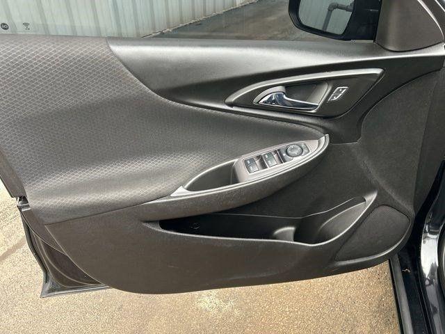 Chevrolet Malibu  2023