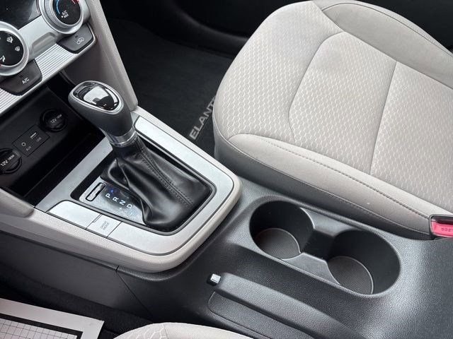 Hyundai Elantra SE 2019