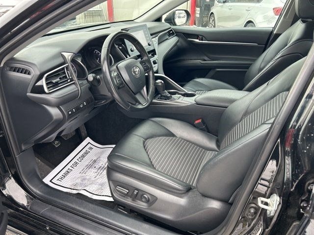 Toyota Camry SE 2022