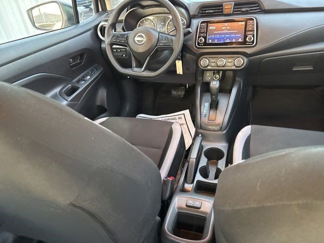 Nissan Versa  2025