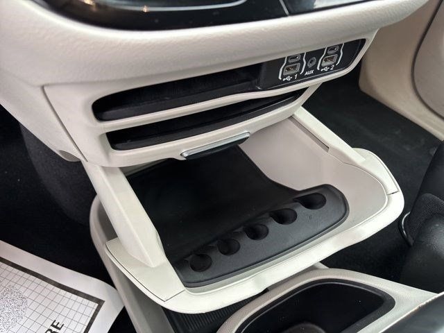 Chrysler Pacifica  2023