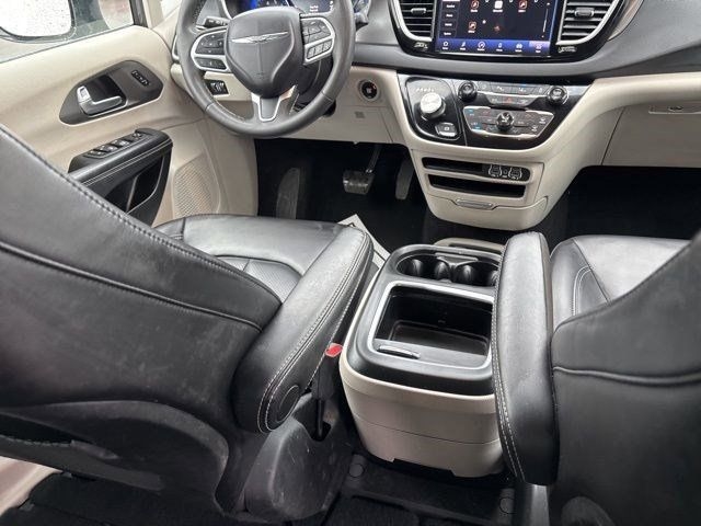 Chrysler Pacifica Touring L 2023