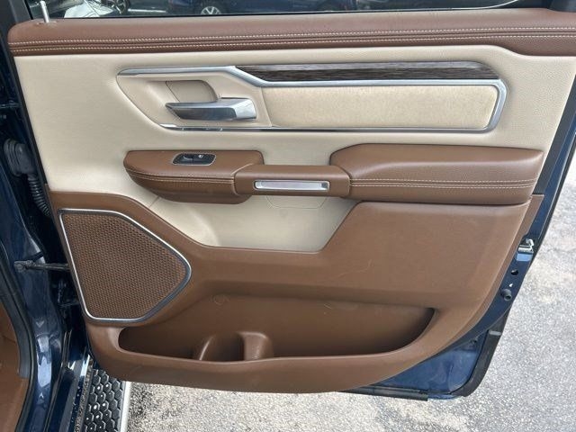 RAM 1500 Laramie Crew Cab 4WD 2019