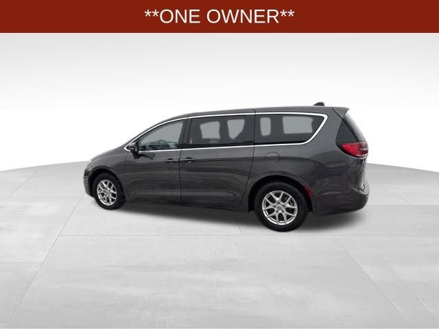 Chrysler Pacifica Touring L 2023