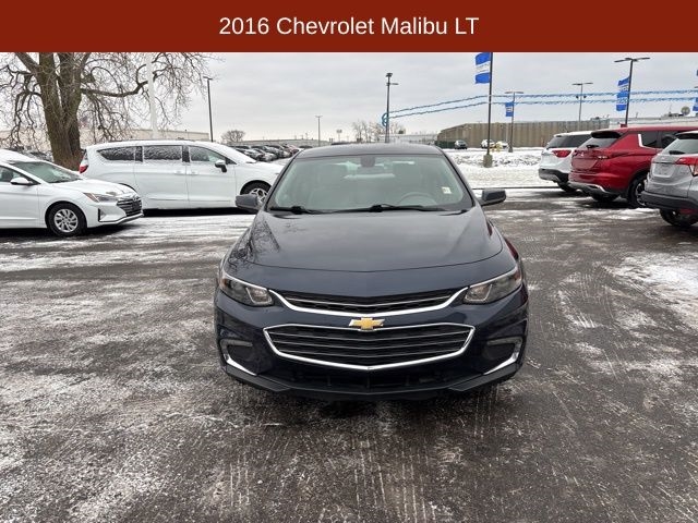 Chevrolet Malibu  2016