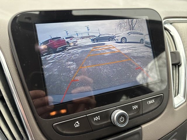 Chevrolet Malibu  2016