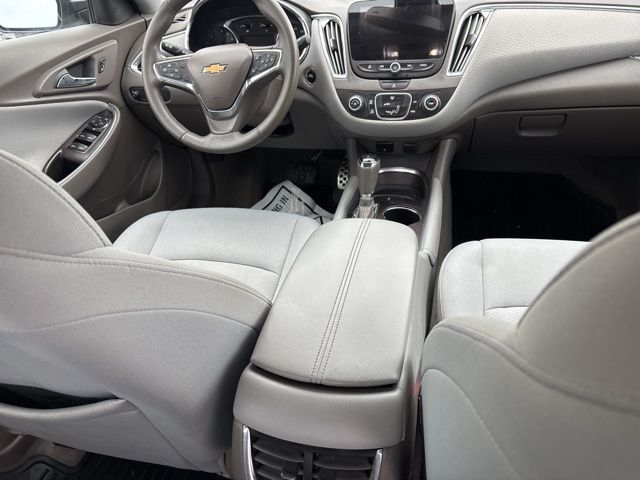 Chevrolet Malibu  2016