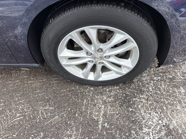 Chevrolet Malibu  2016