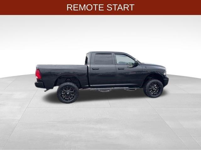 RAM 1500 Big Horn Crew Cab 4WD 2018