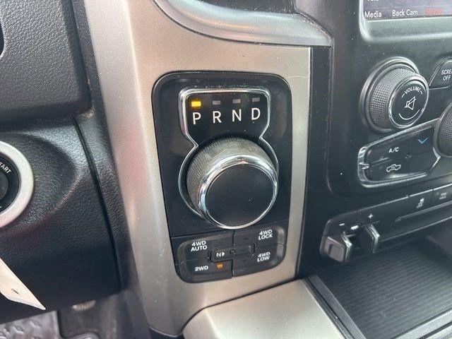 RAM 1500 Big Horn Crew Cab 4WD 2018