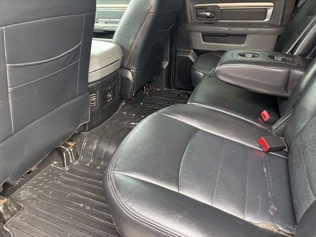 RAM 1500 Big Horn Crew Cab 4WD 2018