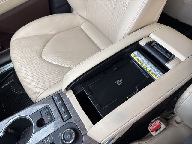 Toyota Highlander  2020