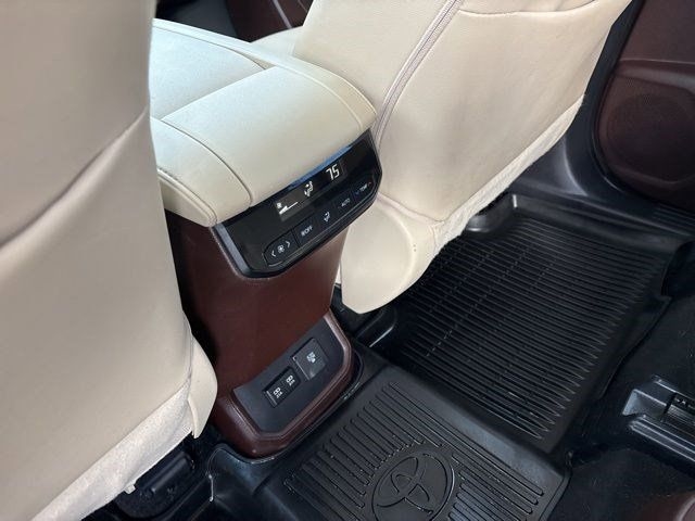 Toyota Highlander  2020