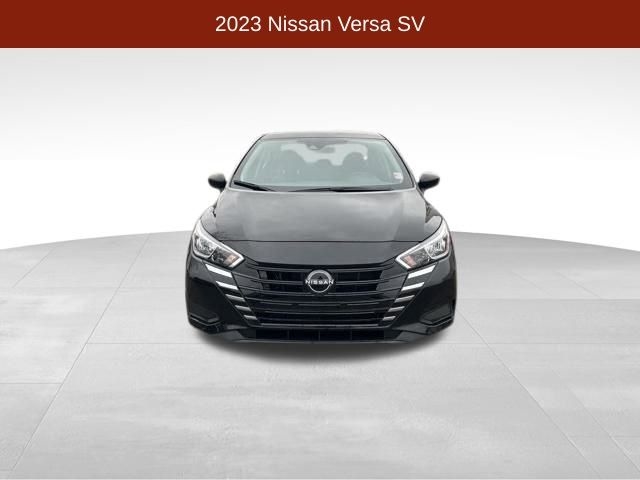 Nissan Versa  2023