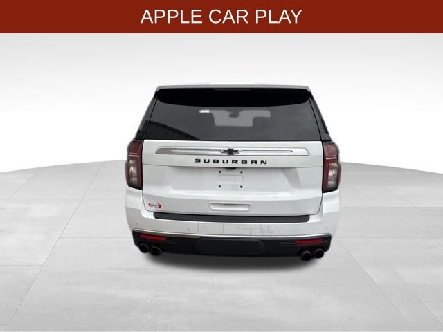 Chevrolet Suburban  2021