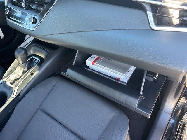 Toyota Corolla LE 2024