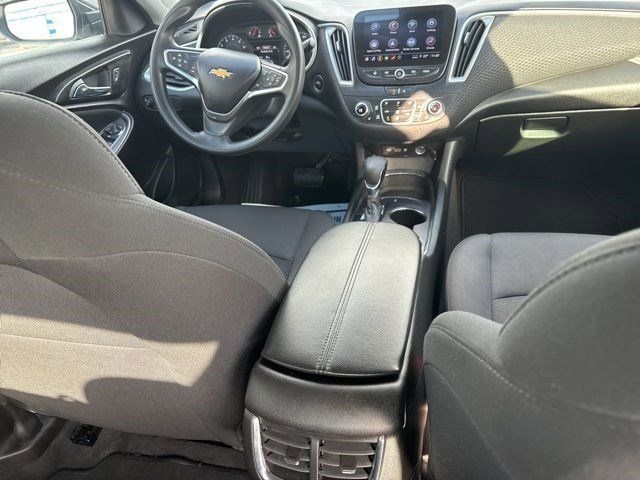 Chevrolet Malibu  2023