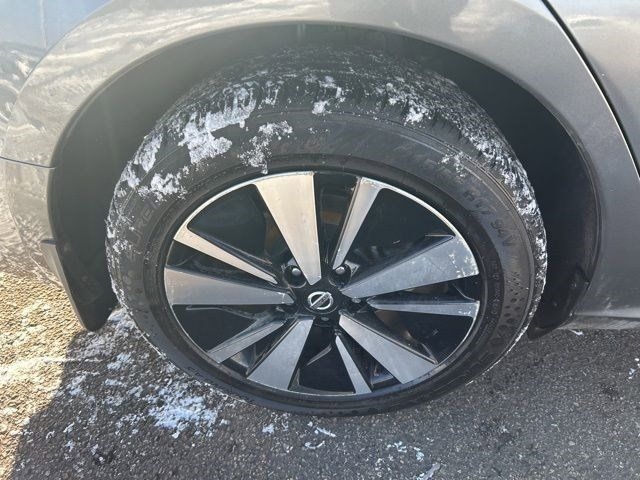 Nissan Altima 2.5 SV AWD 2022