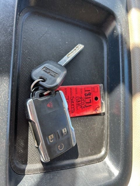 GMC Sierra 1500 SLT Crew Cab 4WD 2018