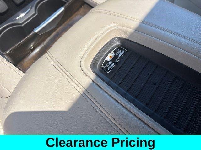 Cadillac Escalade ESV 4WD 4dr Luxury 2018