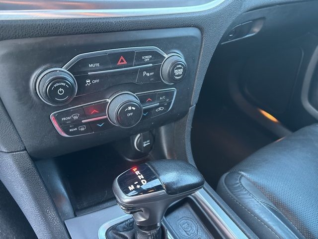 Dodge Charger SXT 2021