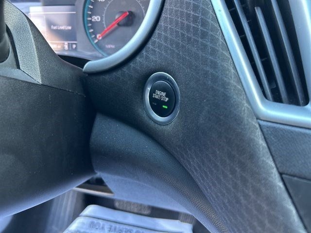 Chevrolet Malibu  2022