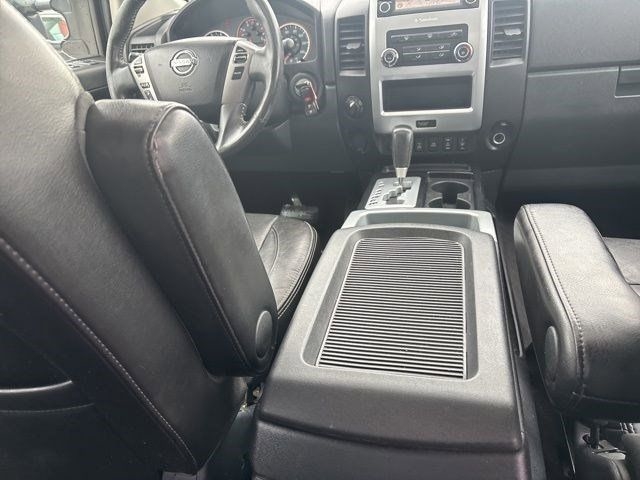 Nissan Titan PRO-4X Crew Cab 4WD 2014