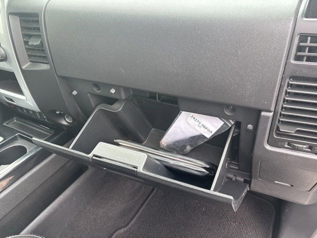 Nissan Titan PRO-4X Crew Cab 4WD 2014