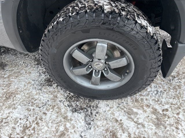 Nissan Titan PRO-4X Crew Cab 4WD 2014