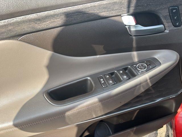 Hyundai Santa Fe Limited 2020