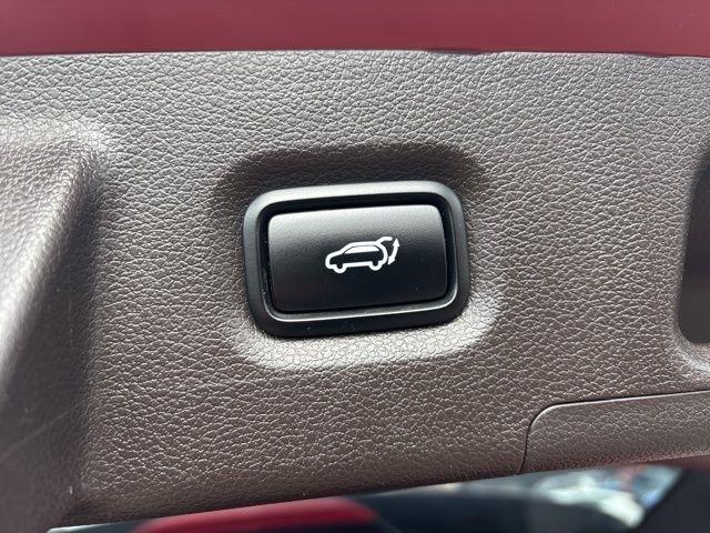 Hyundai Santa Fe Limited 2020