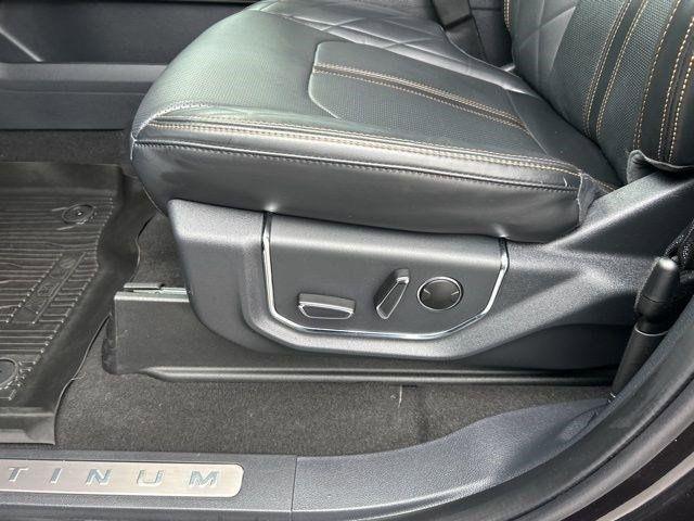 Ford Expedition Platinum 4WD 2023