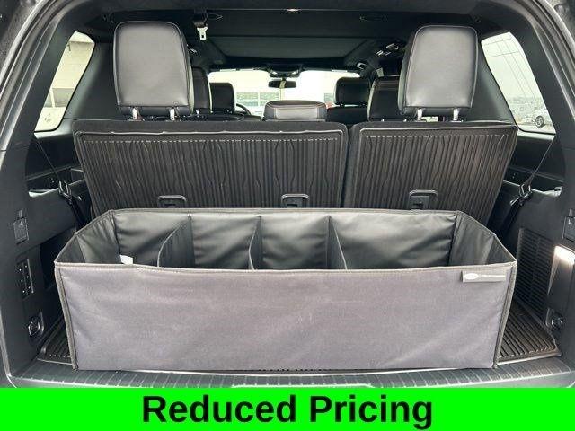Ford Expedition Platinum 4WD 2023
