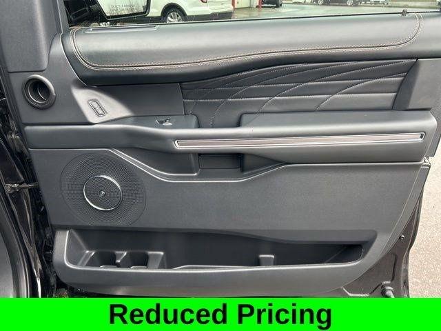 Ford Expedition Platinum 4WD 2023