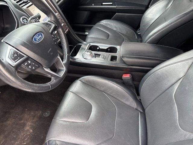Ford Fusion Titanium AWD 2020