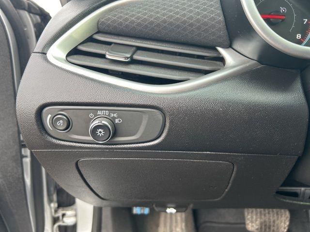 Chevrolet Malibu  2022