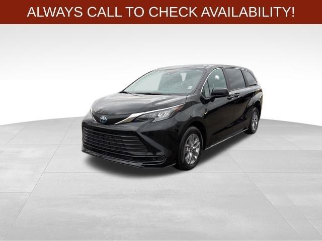 Toyota Sienna LE 8 Passenger 2025