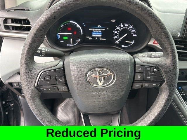 Toyota Sienna LE 8 Passenger 2025