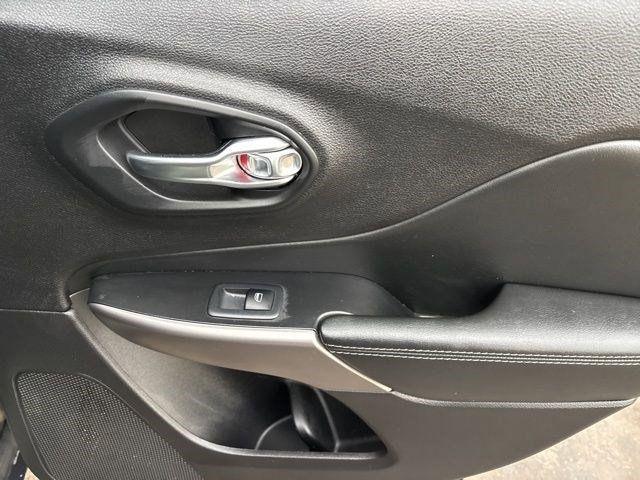 Jeep Cherokee Latitude Lux 4WD 2021