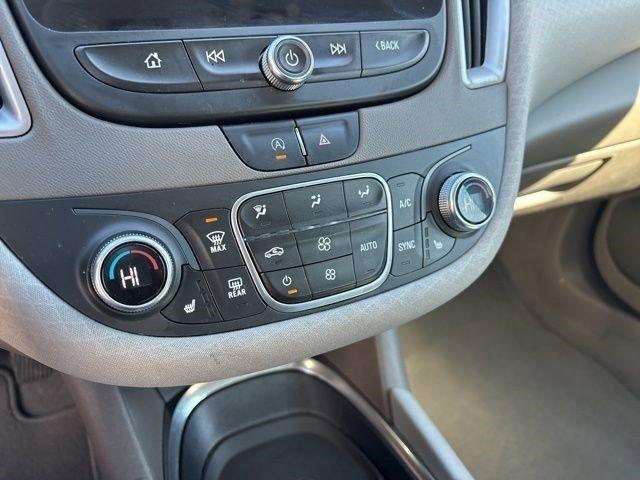 Chevrolet Malibu  2022