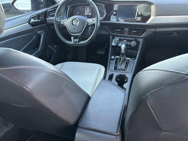 Volkswagen Jetta  2021