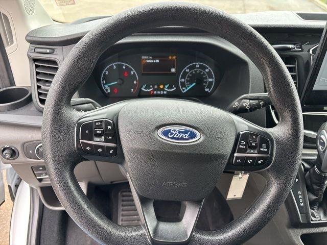 Ford Transit Passenger Wagon  2023